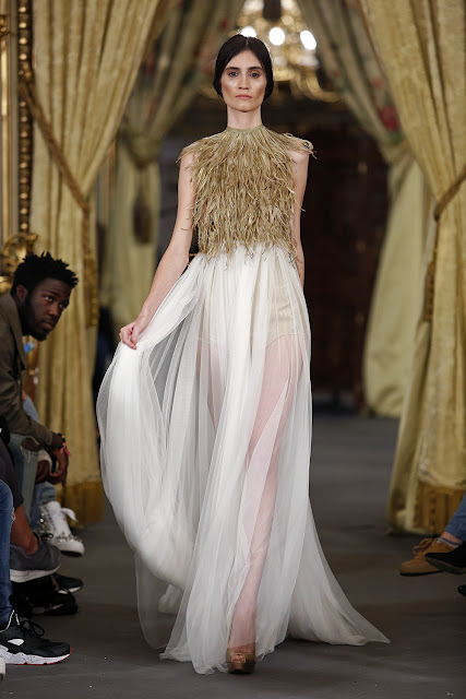 Vestido de novia Santos Costura 2017 - Foto: Biel Sol Vestido de novia Santos Costura 2017 - Foto: Biel Sol