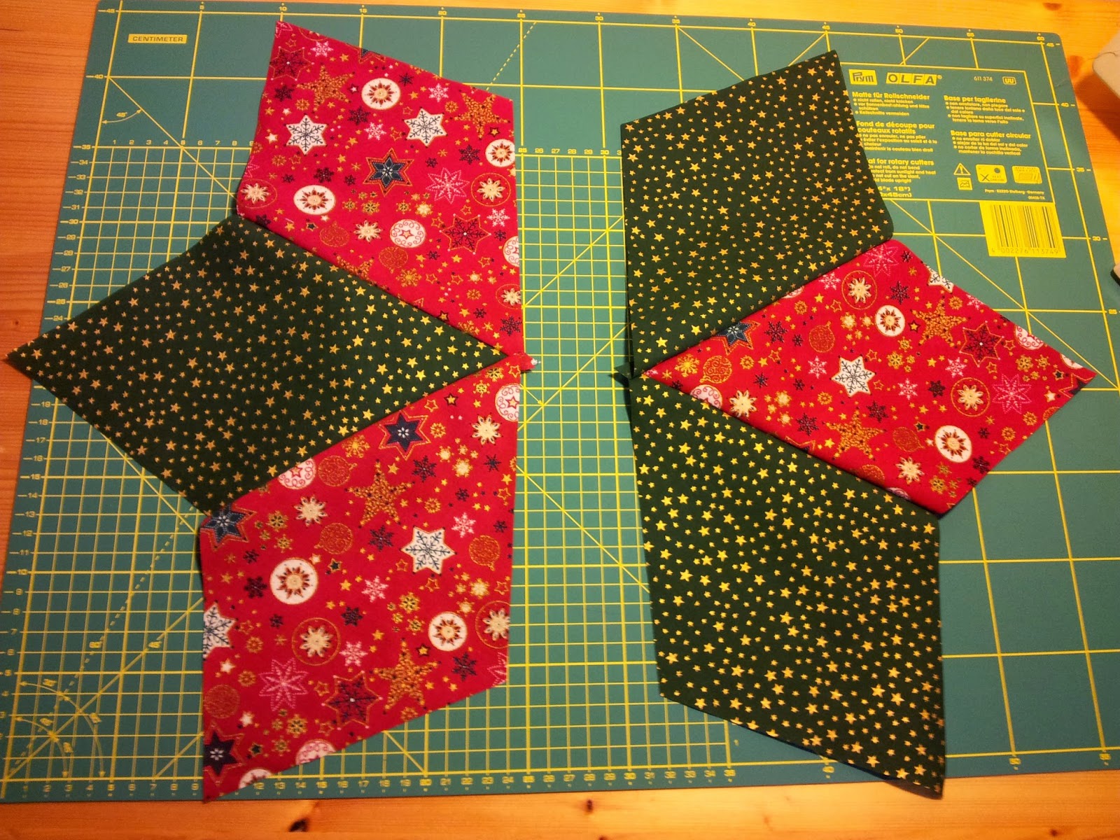 Nähzone: Fotoanleitung & Schablone für Patchwork-Sterne als Tischsets