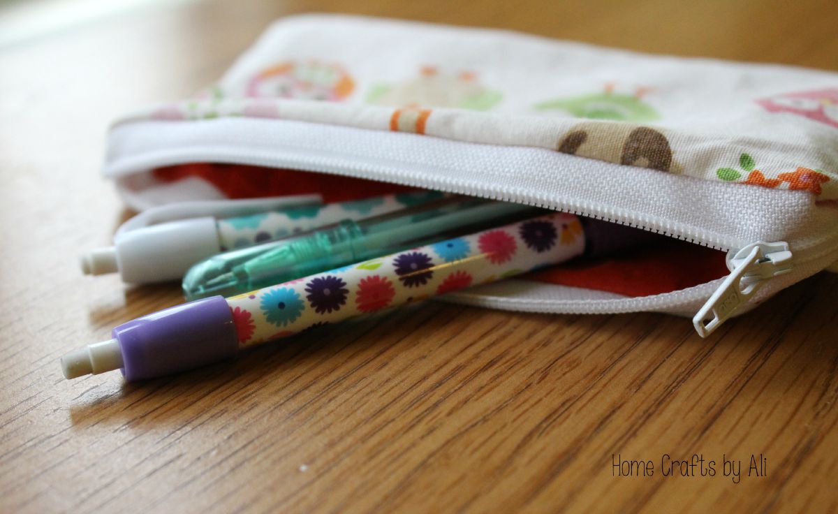 DIY Fabric Zippered Pencil Pouch - Home Crafts by Ali