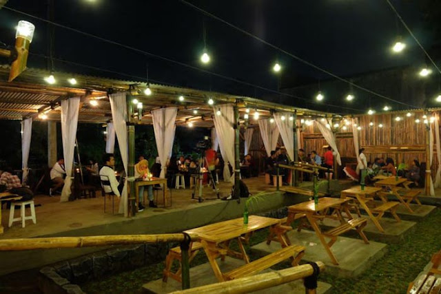 40 Cafe Unik dan Kekinian Bikin Kepingin Gaya hidup di era generasi milenial kian membuat bisnis cafe tumbuh subur. Cafe unik dan kekinian pun sering menjadi pilihan.