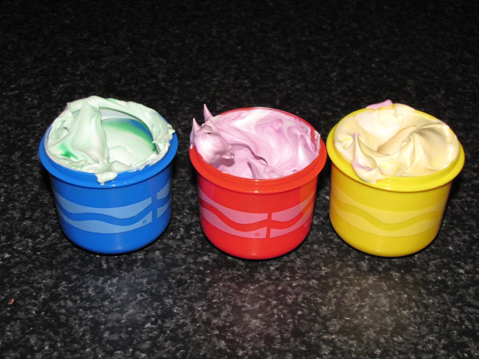 Building Rainbows Shaving Cream Bath Paint