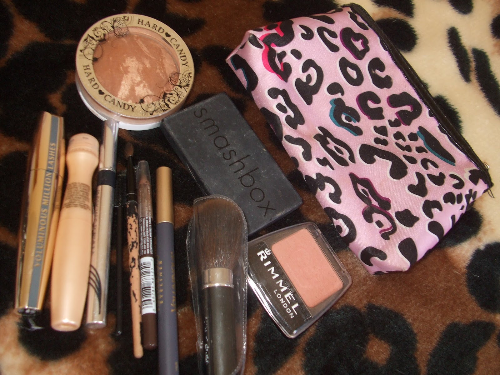 What's in My Purse/Makeup bag Tag Twistful Beauty
