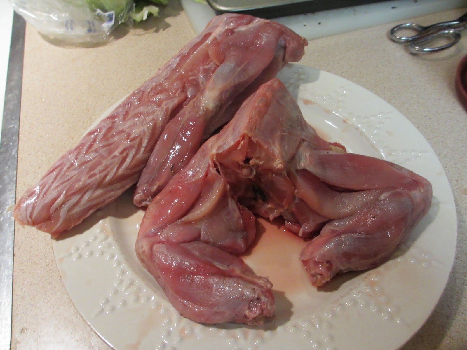 Нутрия какое мясо. Полезность мяса. Нут с мясом. Полезность мяса. Нутрия какое мясо.