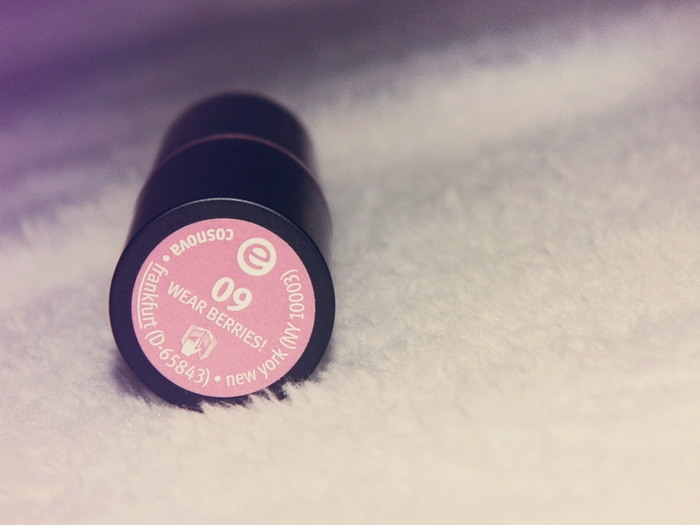 She is a girly girl ♥ ♥ Mon rouge à lèvres favori pour l'été Wear