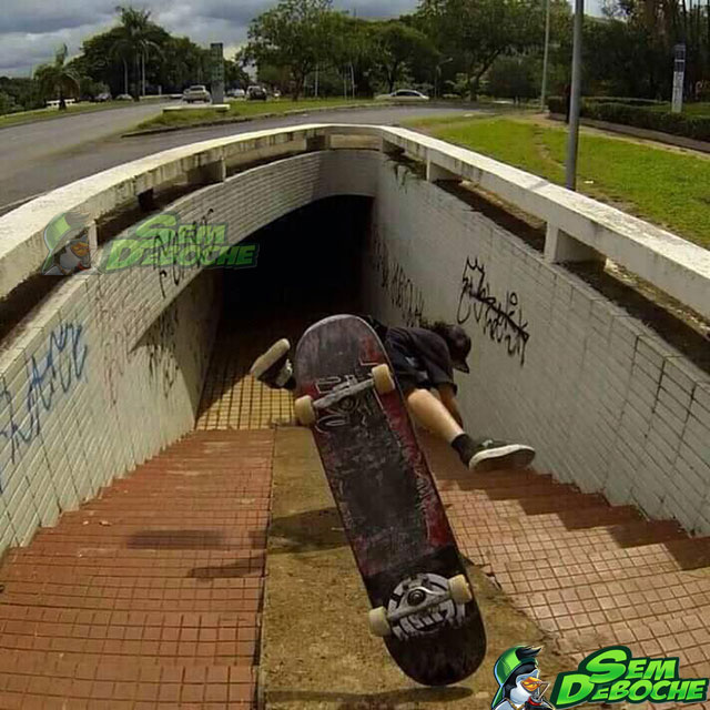 E MORREU... E MORREU...