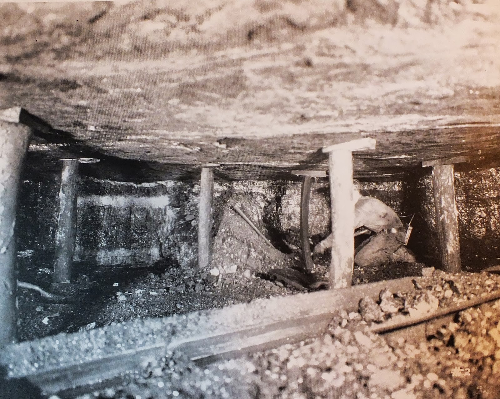 Vintage Johnstown Mining