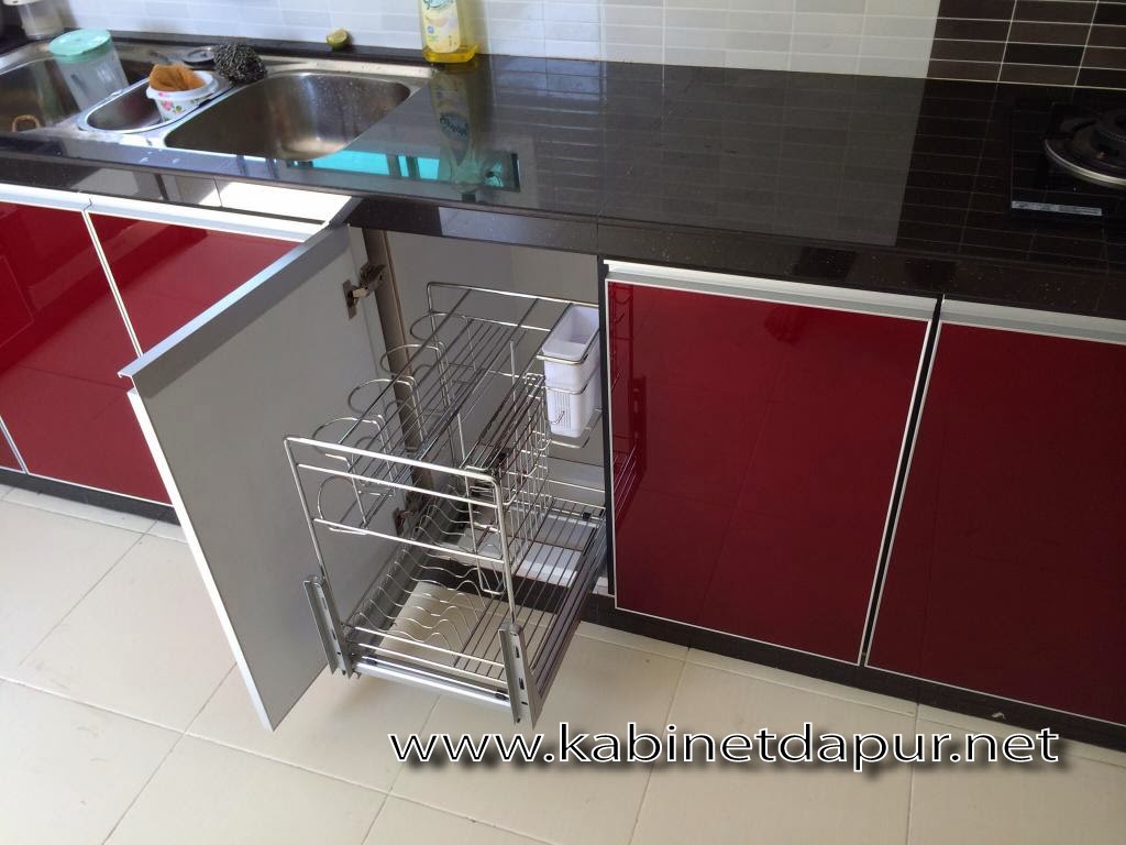 Projek Kabinet Dapur Di Taman Bagan Permai Alor Setar Tuan Rumah En Fitri Memilih Material 3g Gl Dan Table Top Konkrit Kemasan Mozek 2 Kaki Kombinasi 3 Warna Hitam Putih Meron