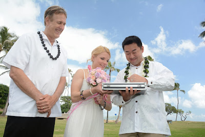 Hawaii Wedding Officiant