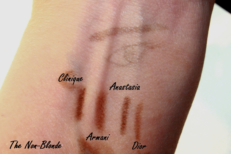 The Non Blonde Clinique Superfine Liner For Brows Soft Brown