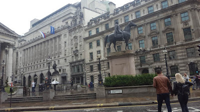 (Almost) Wordless Wednesday - London in the rain (Almost) Wordless Wednesday - London in the rain