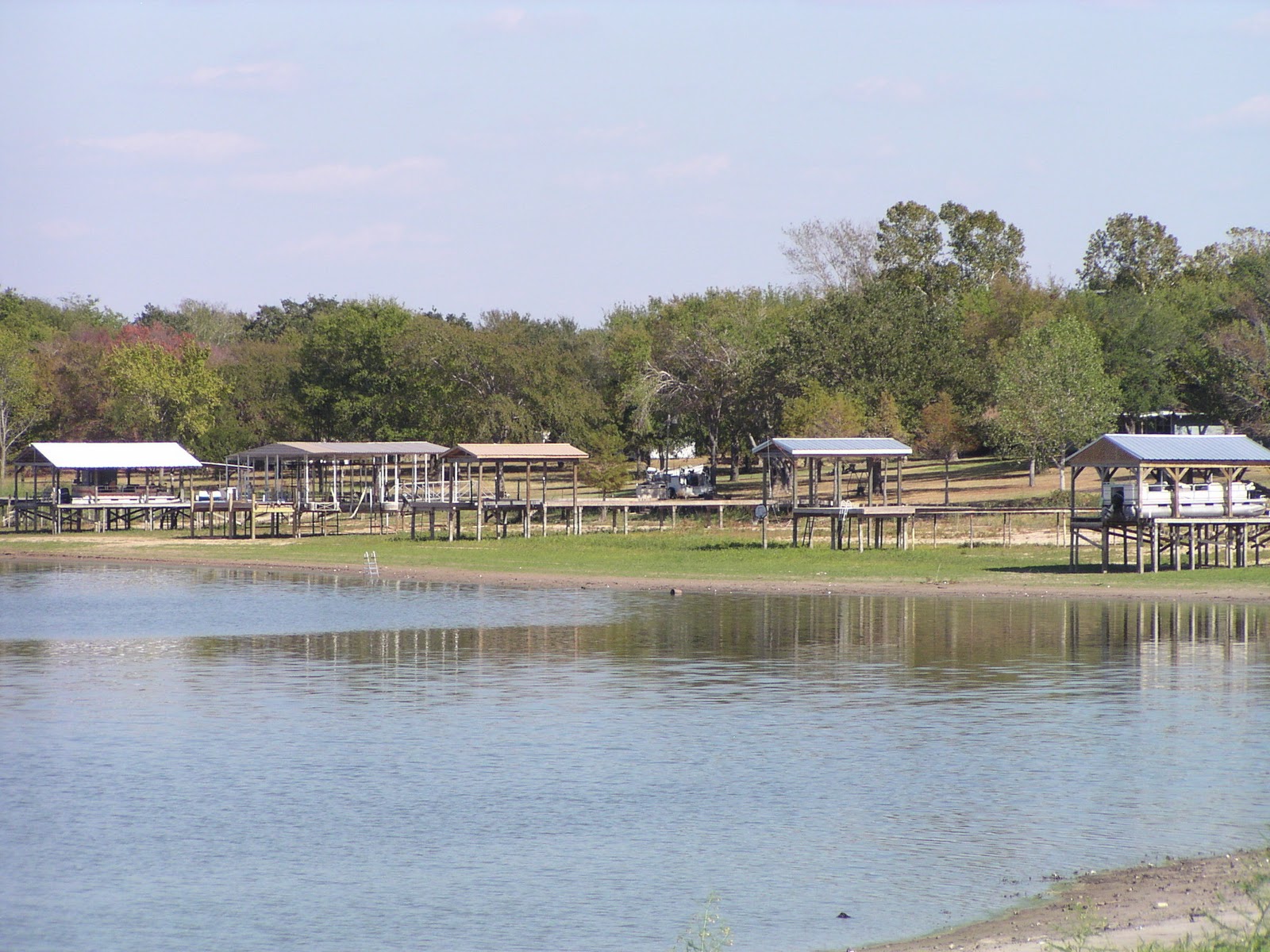 Travel with Kevin and Ruth Lake Limestone, near Groesbeck, Texas