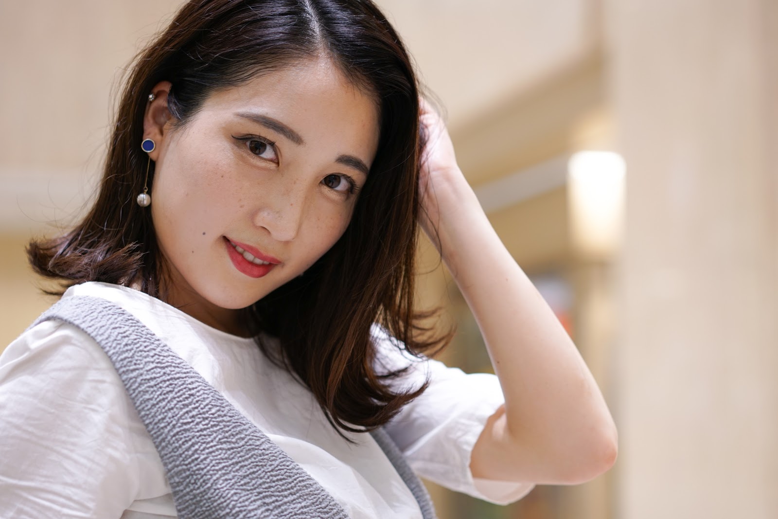 写真家はさまざまな状況に陥った自分の体のポートレートを撮影します