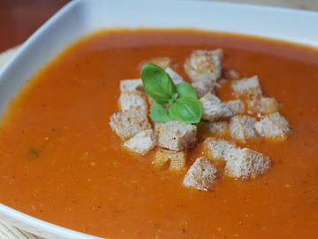 Włoska zupa pomidorowa-w pół godziny - Zobacz przepis »