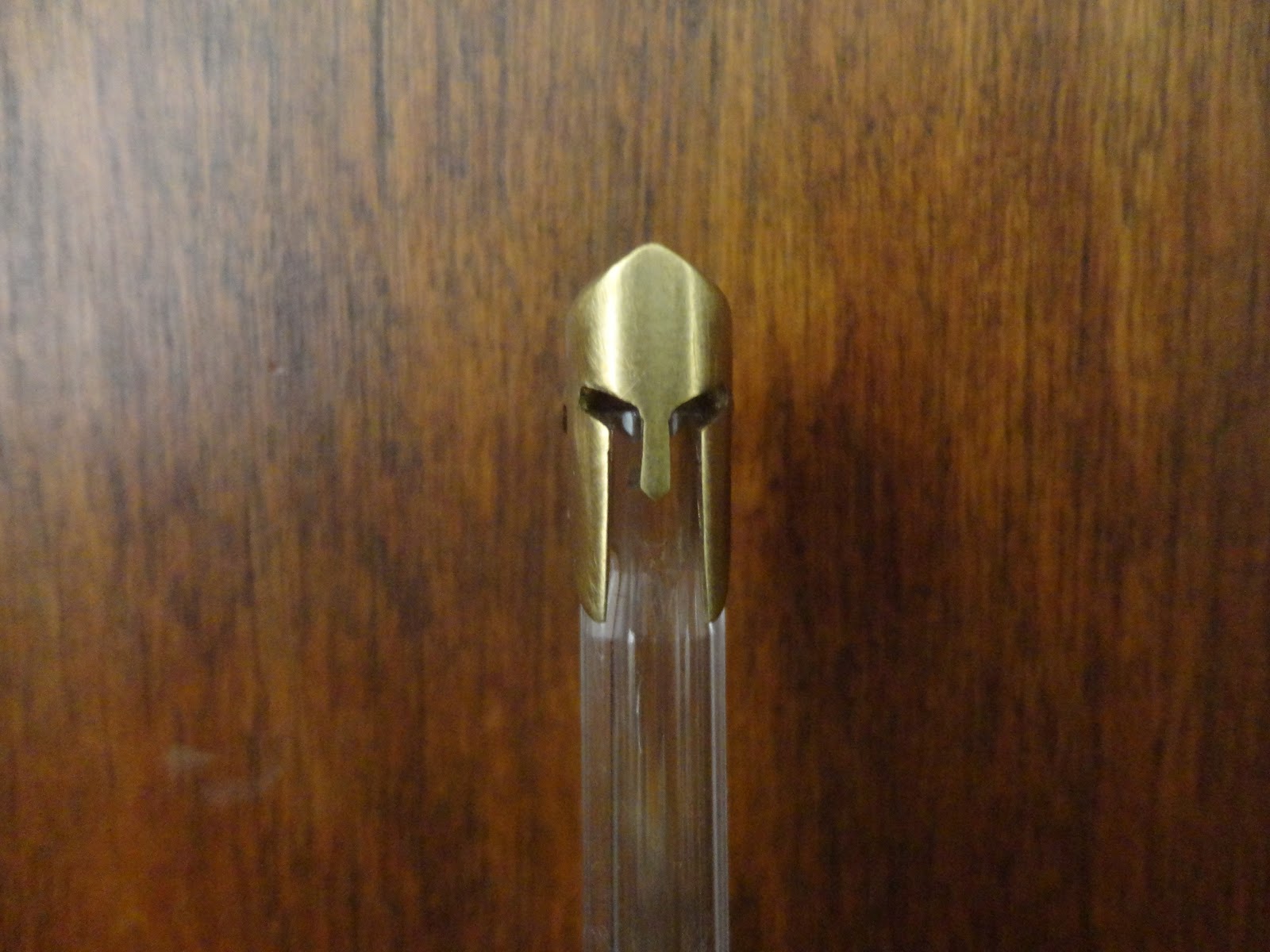 Arte en bronce y madera: Casco Espartano