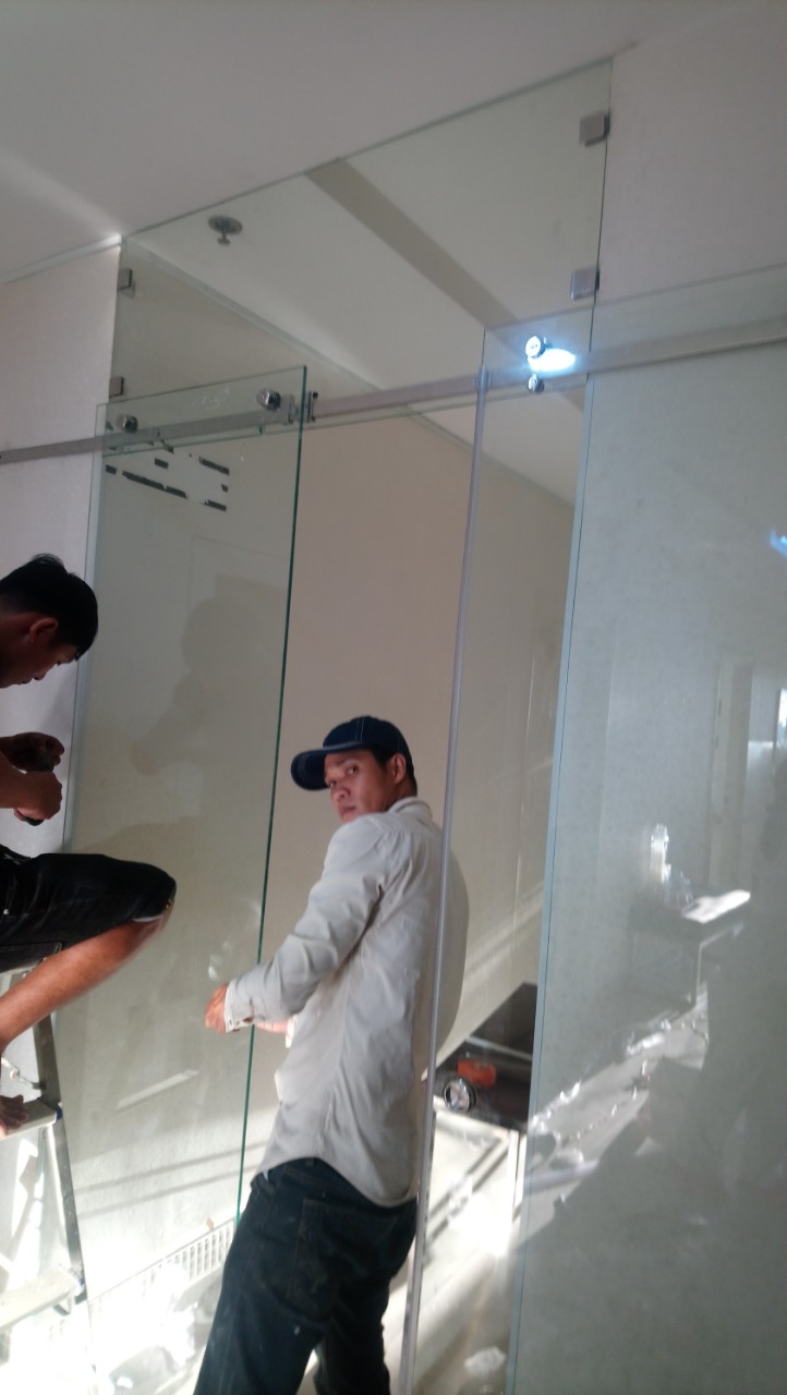 Cửa kính lùa cường lực gò vấp Cửa kính lùa cường lực gò vấp