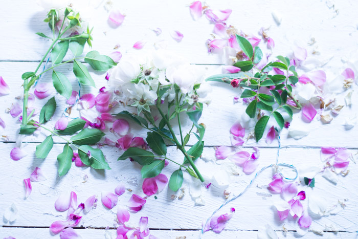 Guirnalda de flores con percha diy