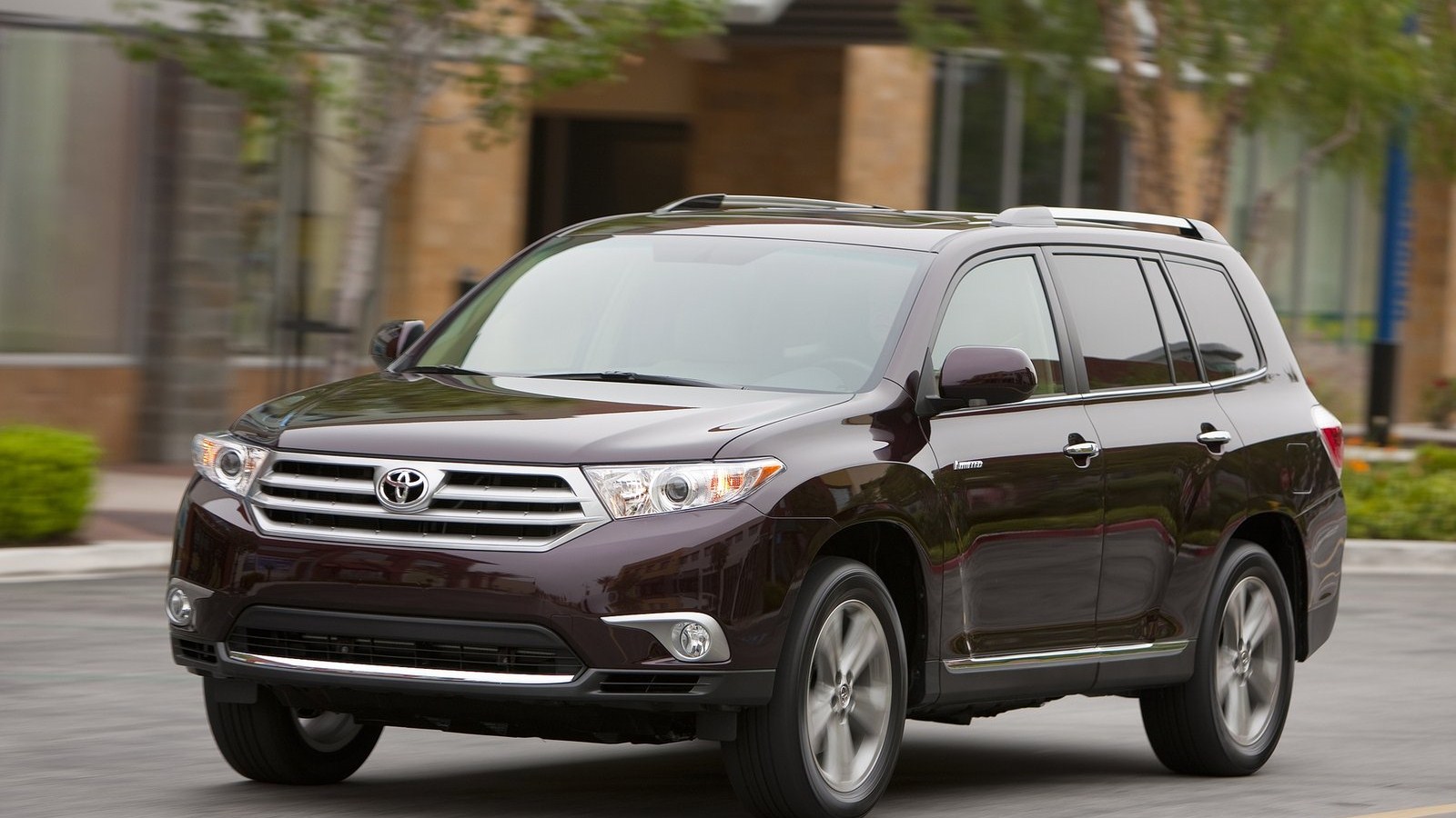 Car toyota kluger
