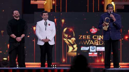 Zee Cine Awards 2018 31st December 2017 700MB HDTV 480p
