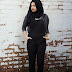 Panduan dan Ide fashion hijab Hitam simple dan casual modern untuk Remaja