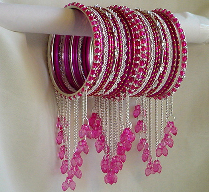 Bangles are Traditional of New Life Style NEW FASHION IN PAKISTAN