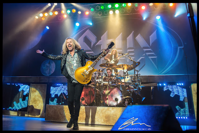 Styx's Tommy Shaw at the San Jose City National Civic (Photo: Ken McCain)