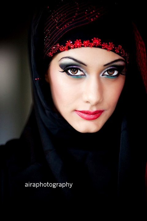 Madeleine rose yen carolrdavisr abaya designs 2012  new black and red abaya