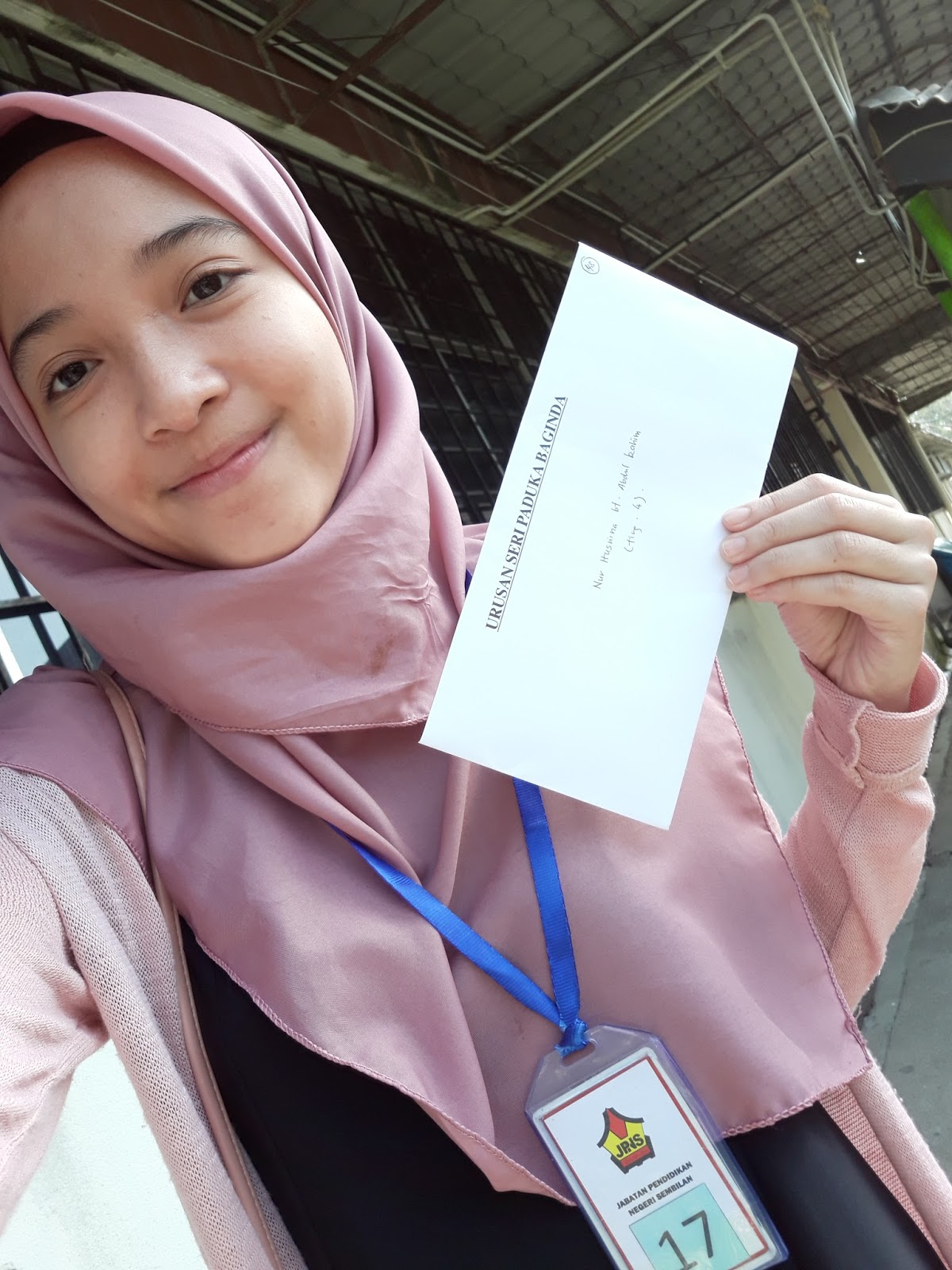 Meniti Usia Nina Pindah Sekolah