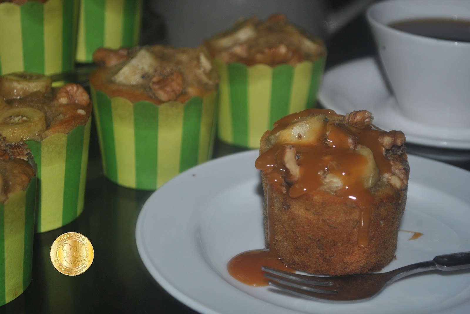 PATYSKITCHEN MOIST WALNUT BANANA CUPCAKES