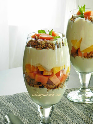 Cooking with Curls: Papaya Mango Parfait