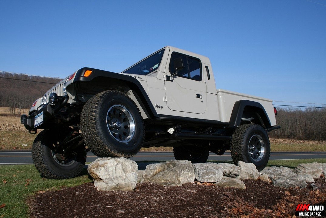 Custom Jeeps Trucks And Cars The Ok Way Jeep Wrangler With A Truck Bed