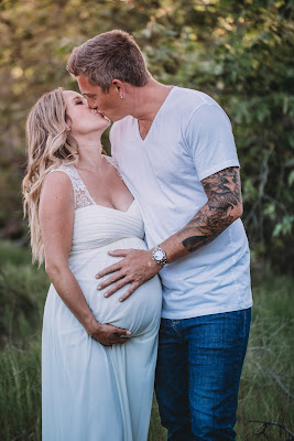 Maternity Session Ideas. Kelley family maternity photo spring session in San Diego CA by Morning Owl Fine Art Photography.