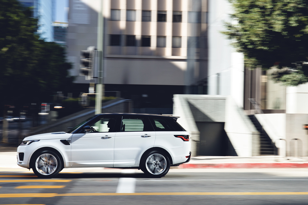 GIÁ XE RANGE ROVER SPORT 7 CHỖ BẢN MỚI RA MẮT 2019, XE RANGE ROVER SPORT HSE DYNAMIC, RANGE ROVER SPORT AUTOBIOGRAPHY, RANGE ROVER ĐỘNG CƠ 2.0, RANGE ROVER ĐỘNG CƠ 3.0, RANGE ROVER SPORT MÁY XĂNG, MÁY DẦU