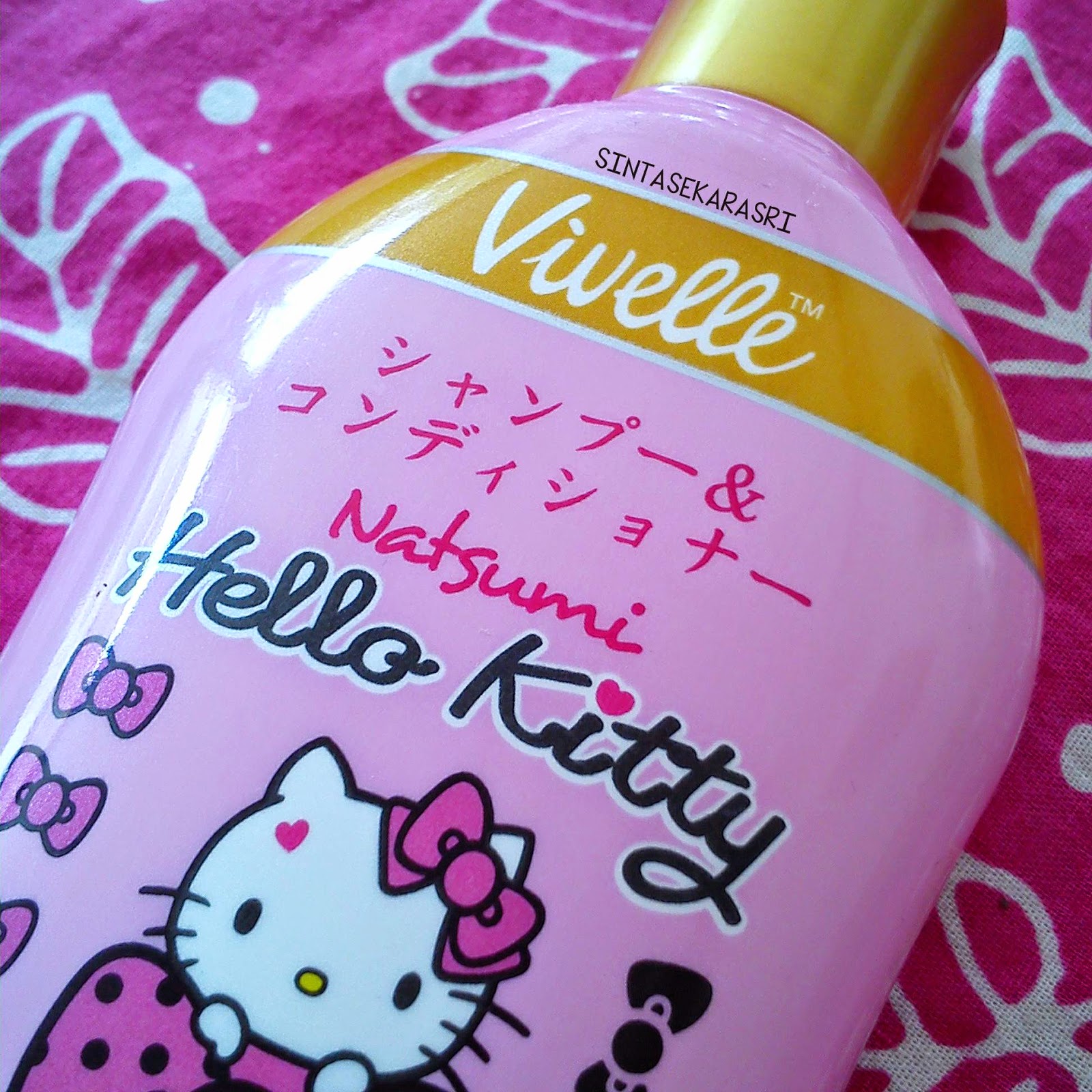 SINTA SEKARASRI [BEAUTY] VIVELLE HELLO KITTY SHAMPOO & CONDITIONER