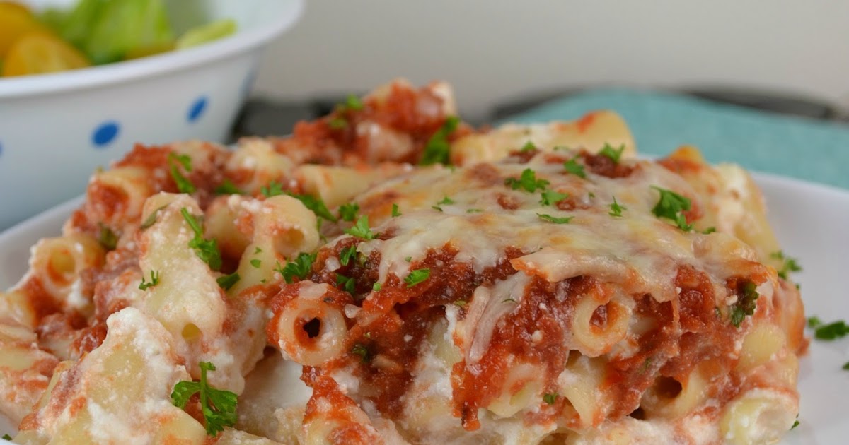 Hot Eats and Cool Reads: Baked Ziti Recipe with Homemade Sauce and a ...