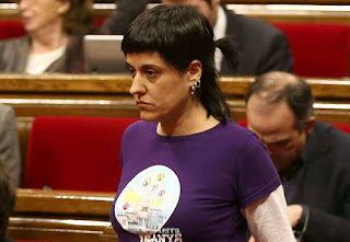 Anna Gabriel de la CUP cobra 20.000€ más que Rajoy CUP, cataluña, parlamento, Rajoy, sueldo