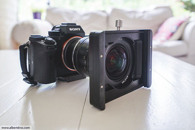 Laowa 12mm f/2.8 с прототипом держателя для фильтров Laowa 12mm f/2.8 с прототипом держателя для фильтров