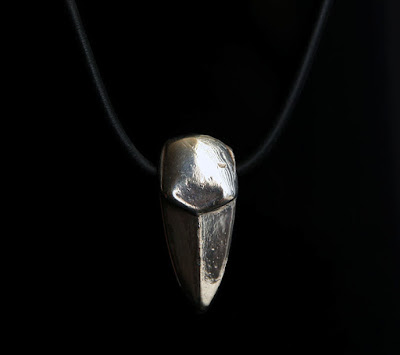 minimal side of unnamed pendant by alex streeter