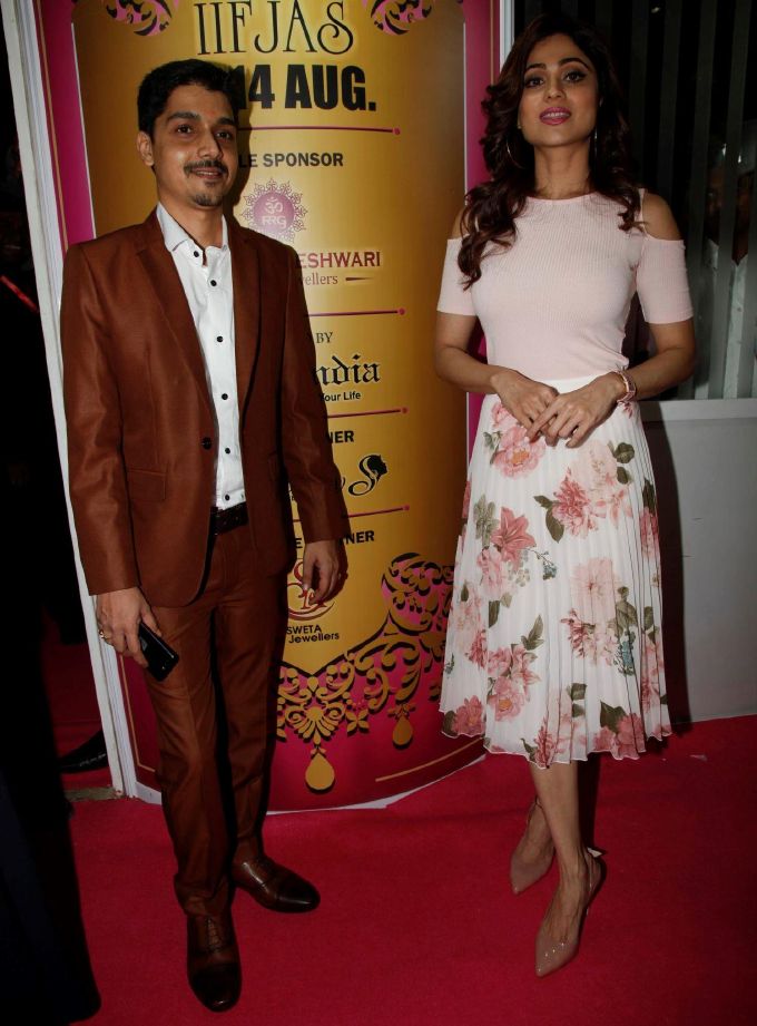 Shamita Shetty In Pink Dress Inaugurates 11th Edition Of IIfjas