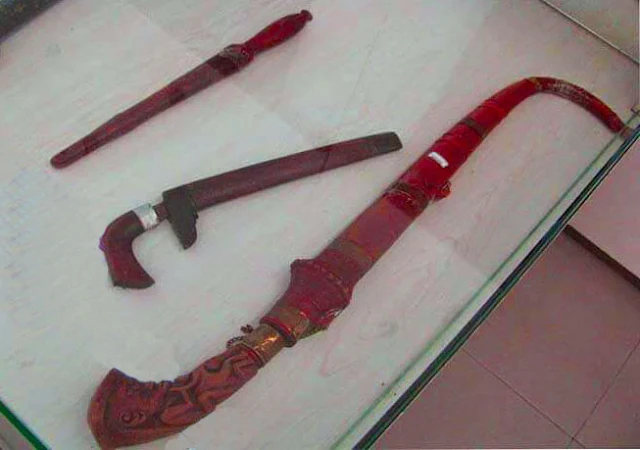 Gambar Piso Toba senjata Tradisional Sumatera Utara