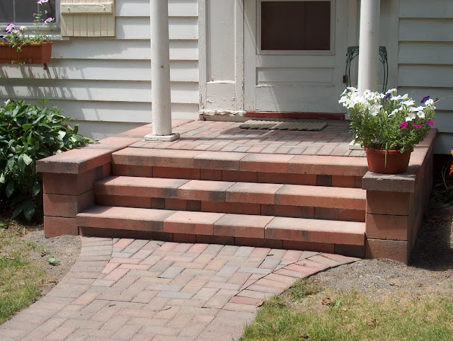 adorable-brick-front-porch-steps