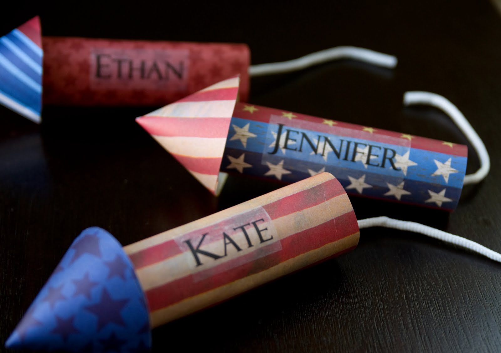 Life in Wonderland DIY 4th of July Place Cards