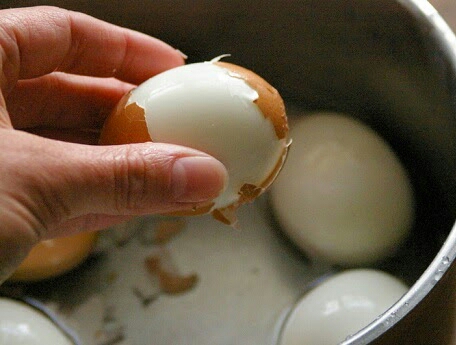 Cara Agar Telur Rebus Mudah Dikupas | Resep Masakan