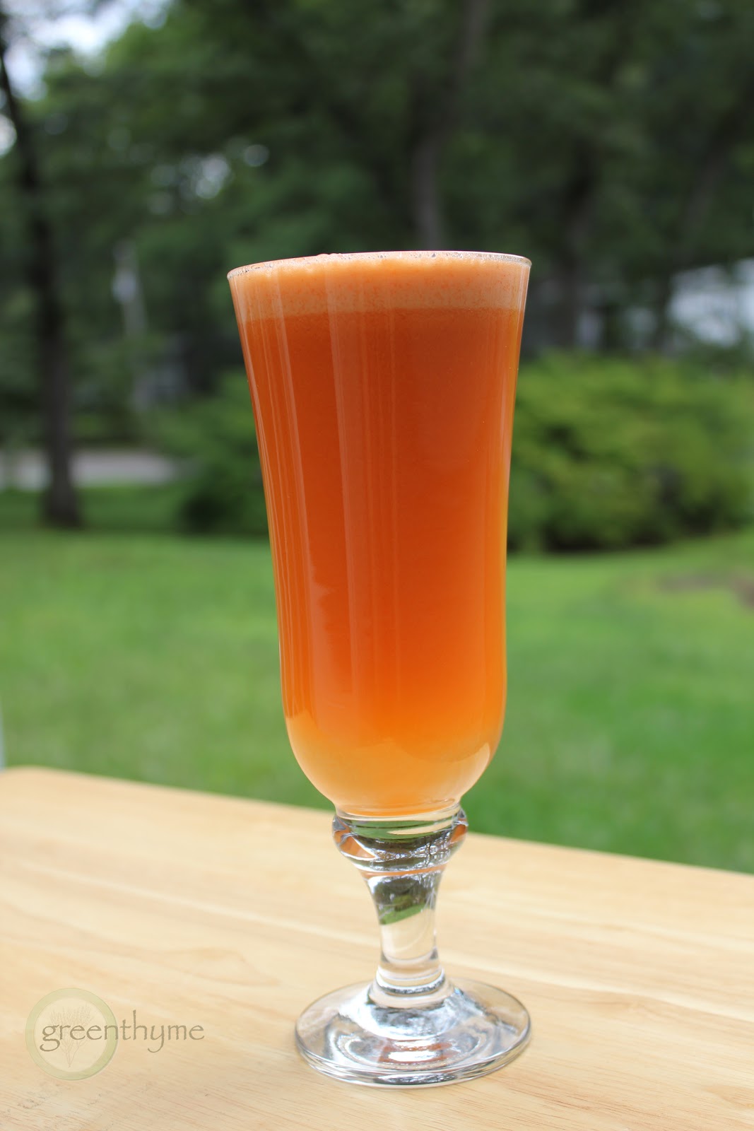 greenthyme: Carrot Apple Ginger Juice