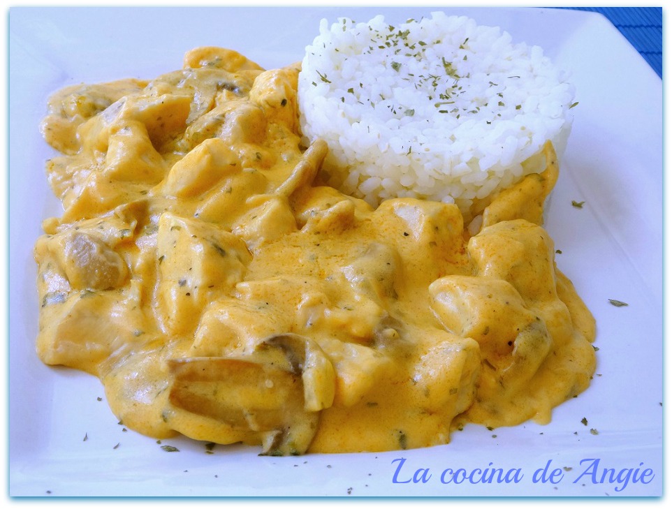 La cocina de Angie: STROGONOFF DE POLLO (Rusia)