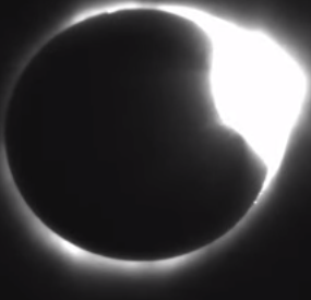Eclipse Total Anel de Diamante - Idaho - NASA
