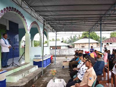 Petrus Fatlolon Lakukan Safari Ramadan 2019 di Kecamatan Wuarlabobar Petrus Fatlolon Lakukan Safari Ramadan 2019 di Kecamatan Wuarlabobar