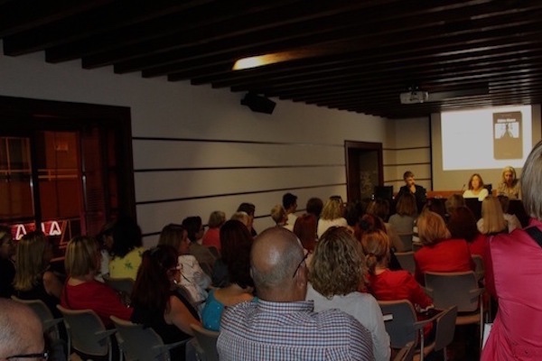 Presentación de Hábito blanco