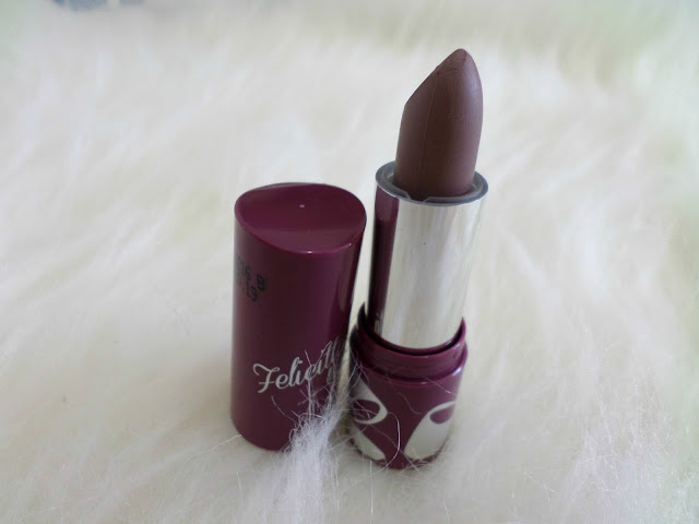 Novos Batons Matte Felicittá Looks café creme Novos Batons Matte Felicittá Looks café creme