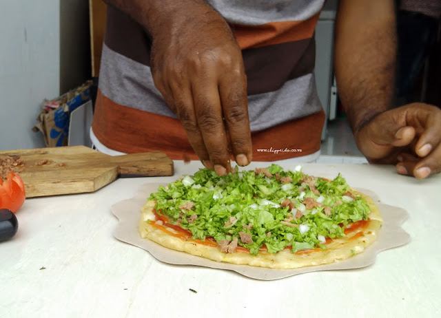 india_indian food_paratha_versi indonesia_kuliner indonesia_kuliner kutisari_kuliner surabaya_wonokromo_taj_indian_food_surabaya_review_menu_list_harga_taj indian food surabaya_indian food surabaya_sadiq_chef_mr. sadiq_asli india_kuliner india_cuma di indonesia_indonesia punya_india punya_prata_roti canai_canai_anak benua_sebutan negara india_bae_love_couple_blogger_foodie_food blogger_culinary