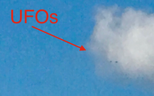 UFO News ~ Three UFOs watch plane flying in Australia plus MORE Two%2Bufos%252C%2Baliens%252C%2BET%252C%2Bspace%252C%2Bnews%252C%2Bcloud%252C%2Baustralia%252C%2B